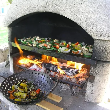 Stylove Podkrovni Apartmany Ostrava Острава